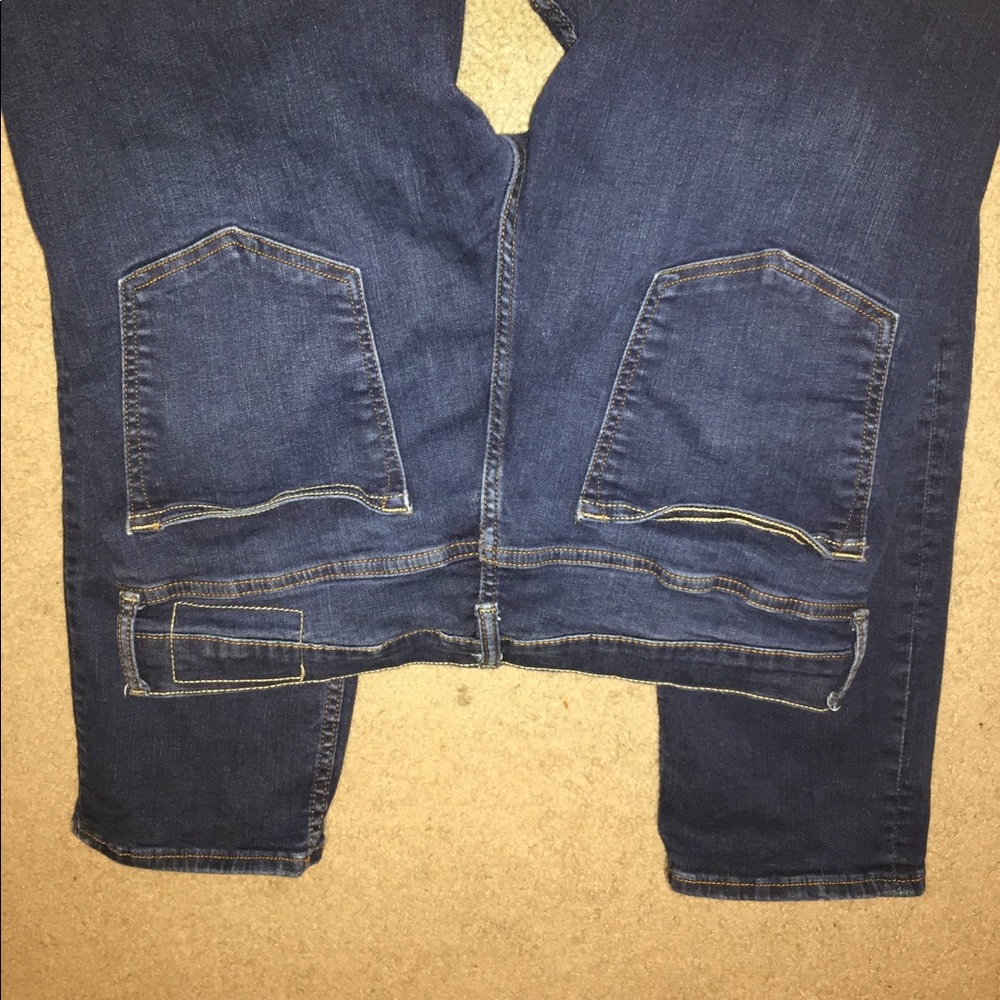 OLD NAVY JEANS - Picture 2 of 3